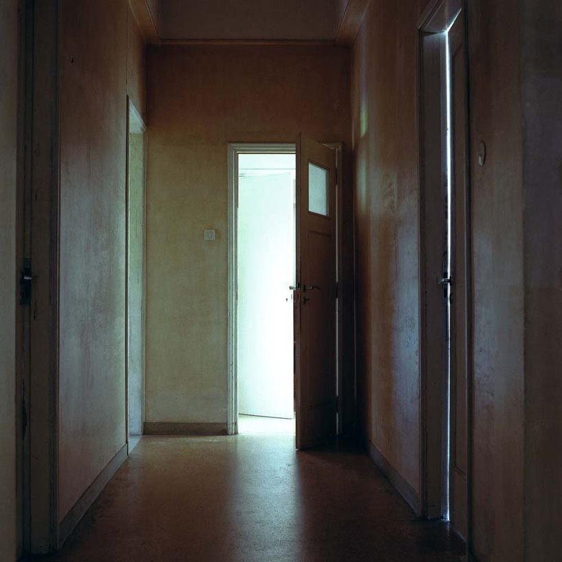 Building Living Leaving (Living Together), 1999-1996, Lambda print, 120 x 120 cm, edition 3 + 1AP