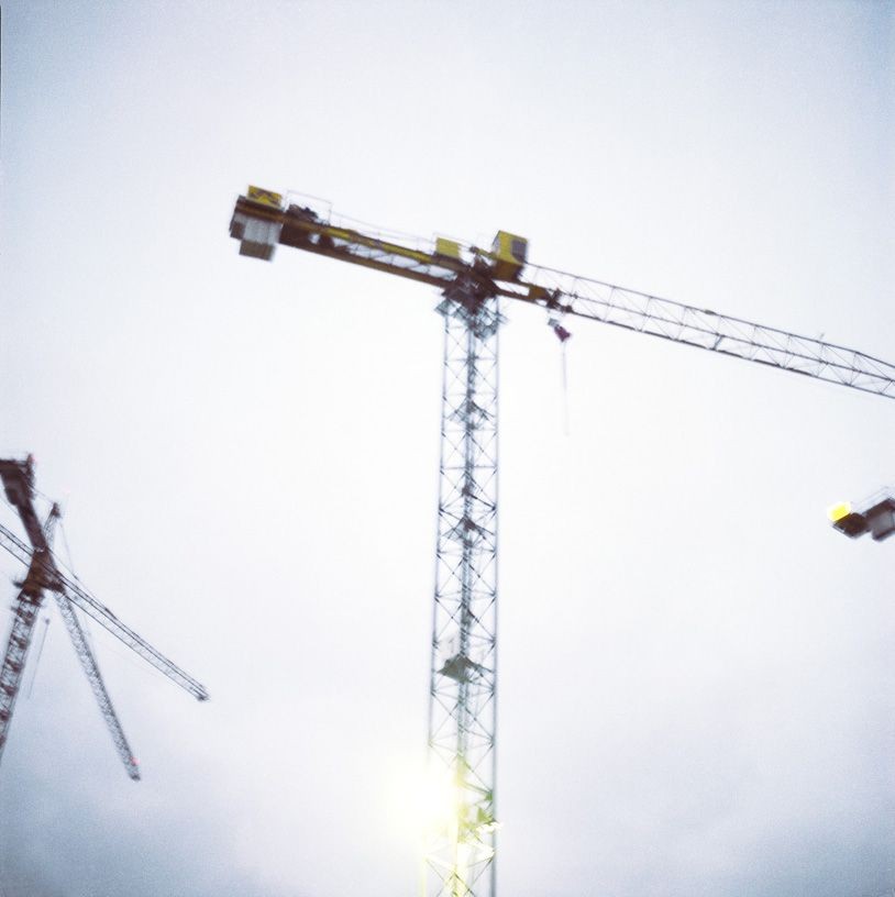 Building Living Leaving (Cranes), 1999-1996, Lambda print, 120 x 120 cm, edition 3 + 1AP
