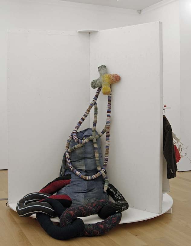 Die Walze, 2012, Wooden construction with objects, paper, textile and a video 260 x 180 cm