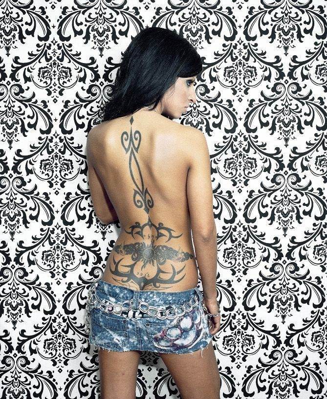 Jennifer Lee, 24, Make-Up Artist/ Fashion Designer, 2007, ultrachrome archival photograph, 91,4 x 73,7 cm, edition of 5 + 2 AP
